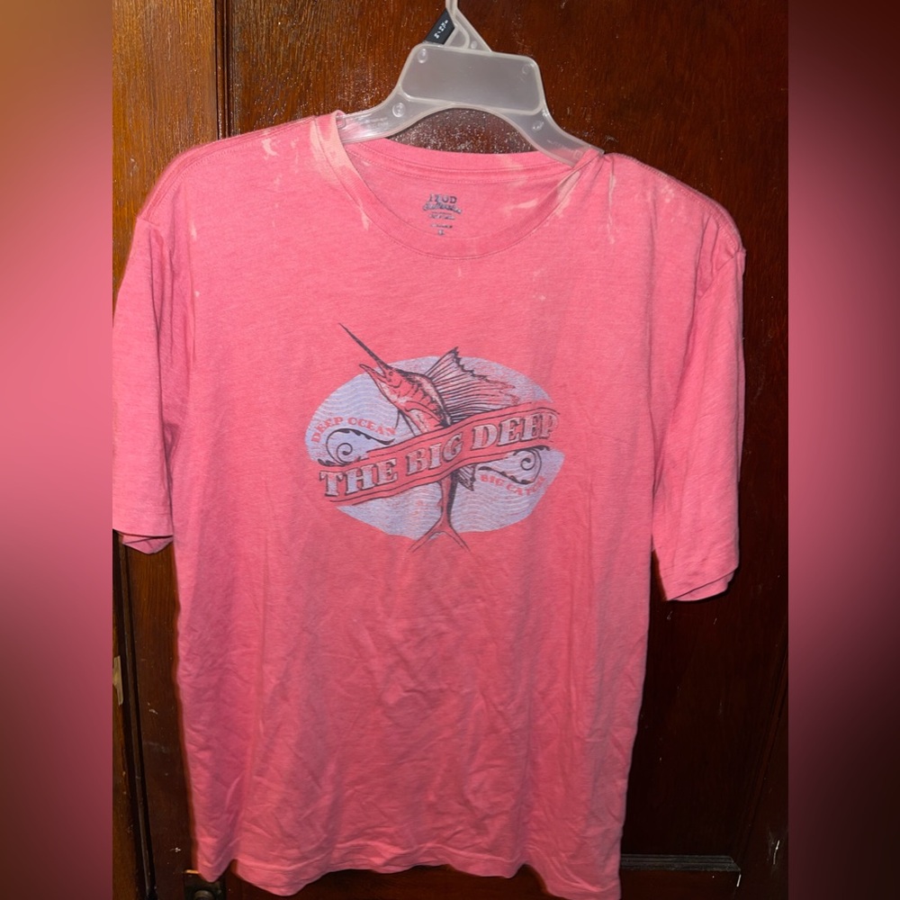 PINK T-SHIRT